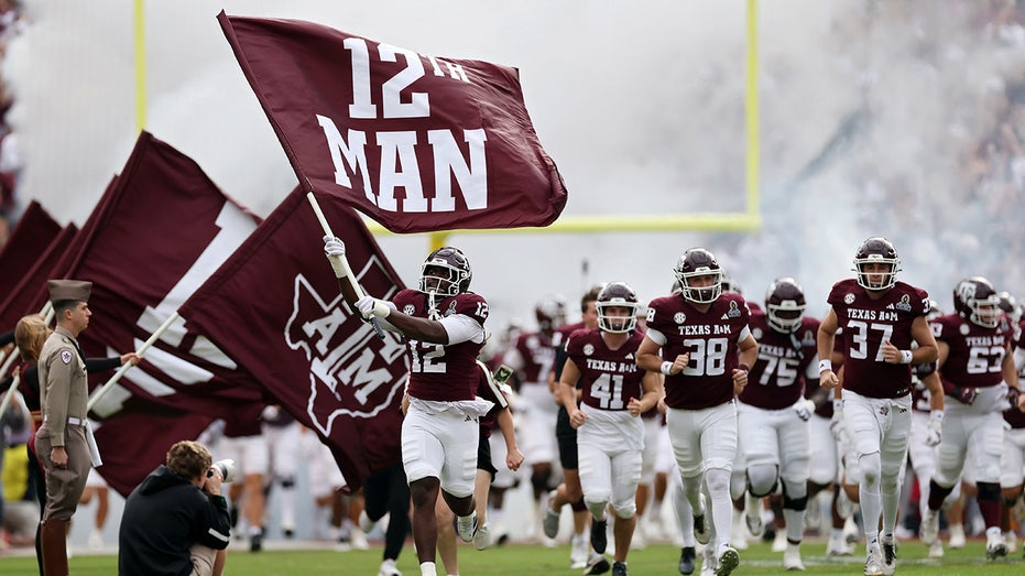 Five-star Texas A&M offensive line commit gets torched on social media for awkward hat ritual Cairns Accountant